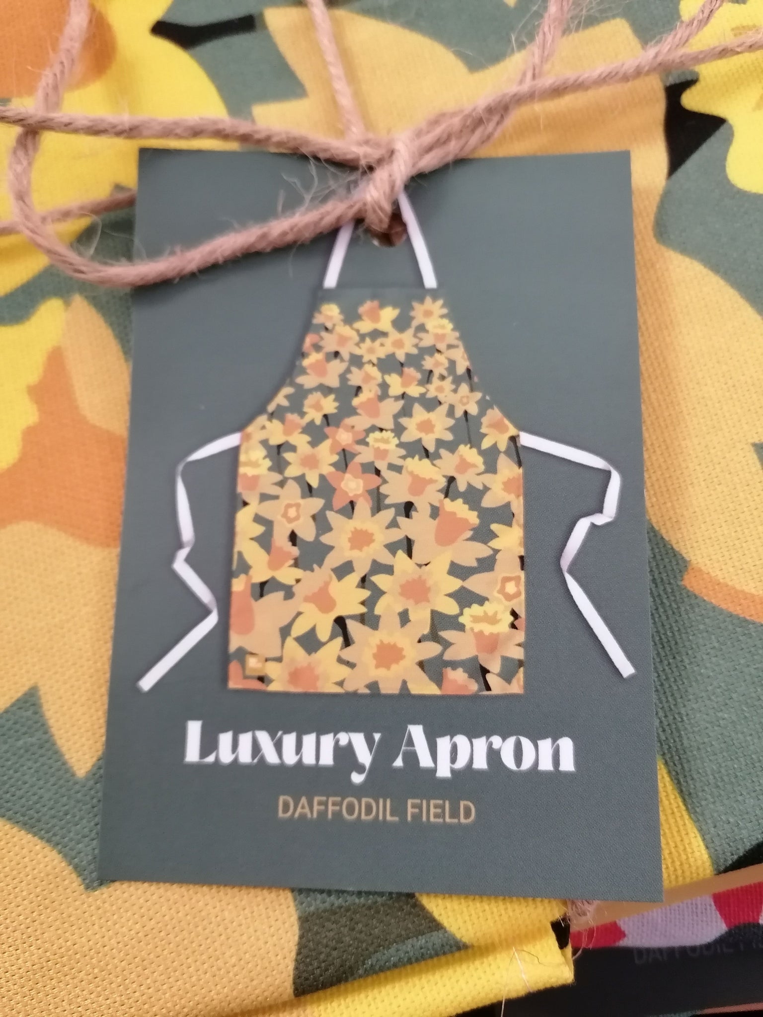 Apron  - 'Daffodil Field'