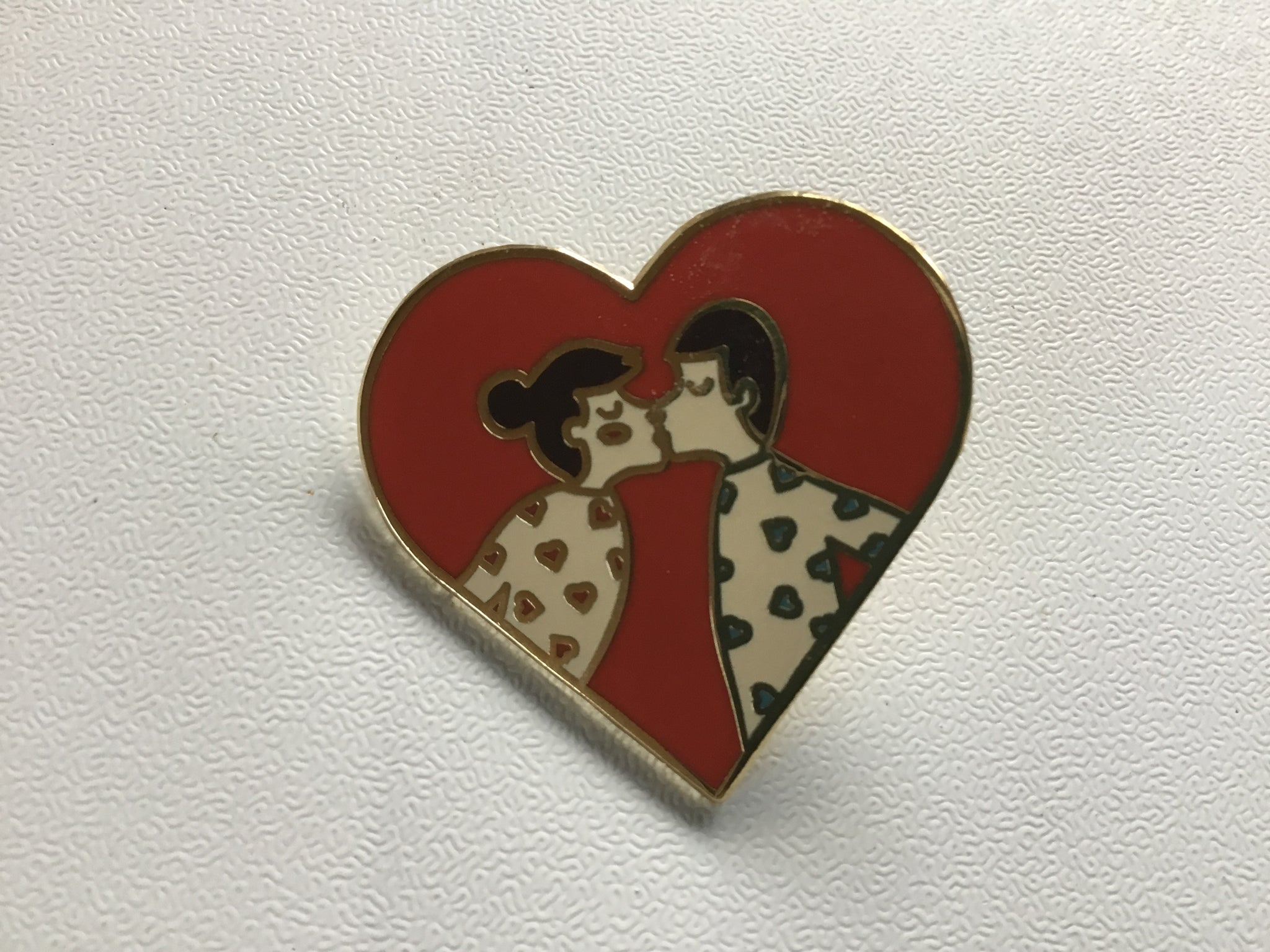 'Love Heart' - Enamel Pin