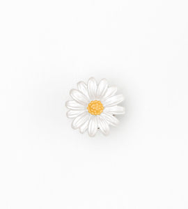 Enamel daisy brooch (small)